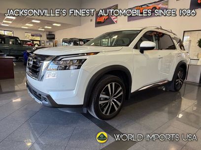 Used 2024 Nissan Pathfinder Platinum w/ Cargo Package