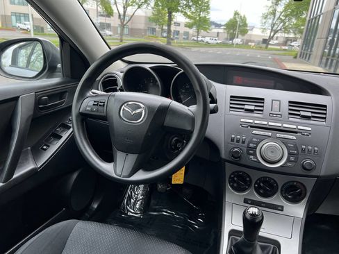 Used 2010 MAZDA MAZDA3 i Sport FWD image 11