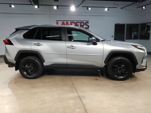 Used 2023 Toyota RAV4 LE FWD image 8