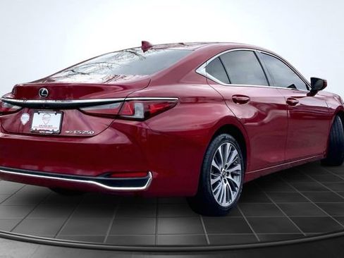 Used 2021 Lexus ES 250 w/ Premium Package image 11