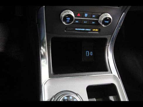 Certified 2022 Ford Edge Titanium w/ Equipment Group 301A AWD/4WD image 17