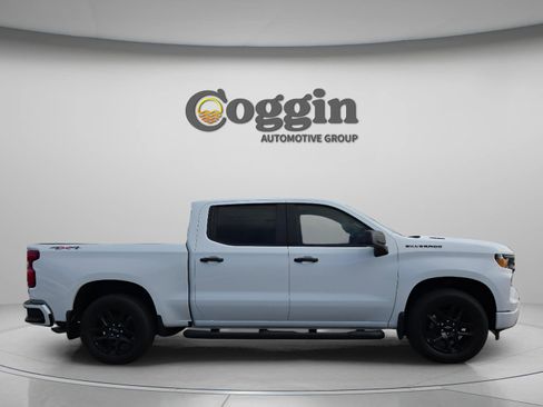 New 2026 Chevrolet Silverado 1500 Custom w/ LPO, Dark Essentials Package image 7