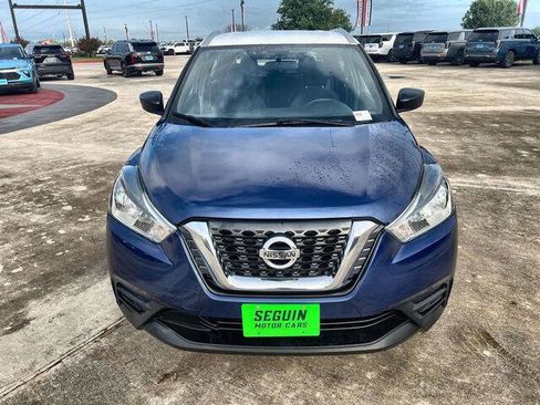 Used 2018 Nissan Kicks SV FWD image 30