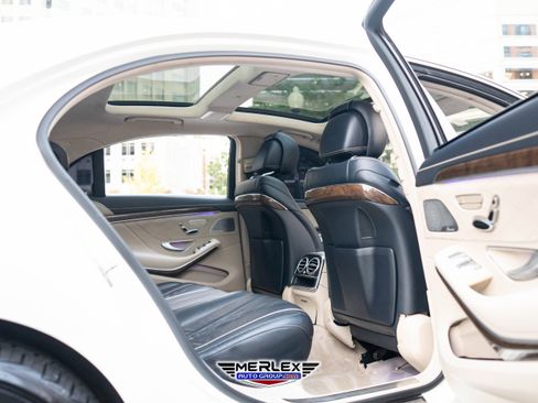 Used 2015 Mercedes-Benz S 550 Sedan image 17
