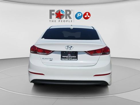 Used 2017 Hyundai Elantra SE FWD image 25