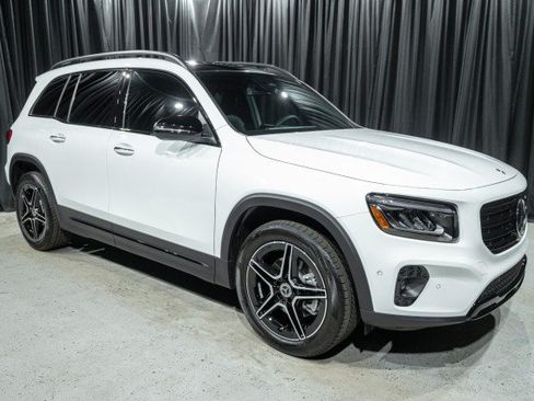 Certified 2026 Mercedes-Benz GLB 250 image 3