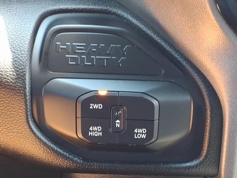 Used 2025 RAM 2500 Big Horn AWD/4WD image 7