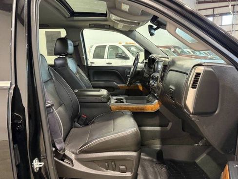 Used 2017 Chevrolet Silverado 1500 High Country AWD/4WD image 15