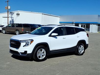 Used 2023 GMC Terrain SLE w/ Driver Convenience Package