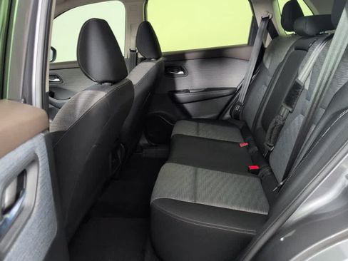 Used 2023 Nissan Rogue SV FWD image 14