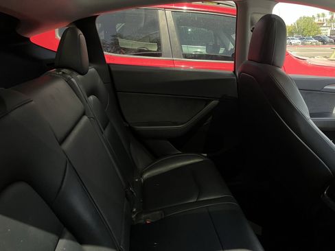 Used 2022 Tesla Model Y Performance AWD/4WD image 8