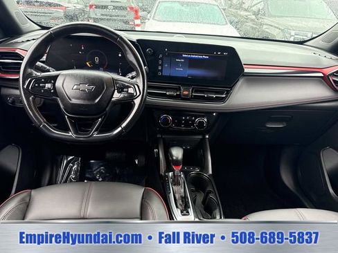 Used 2024 Chevrolet TrailBlazer RS w/ Driver Confidence Package AWD/4WD image 14