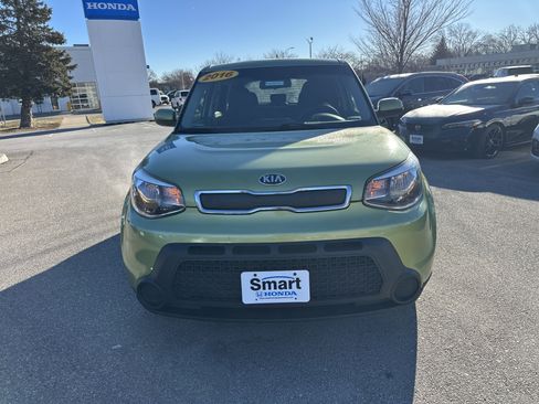 Used 2016 Kia Soul Base image 4