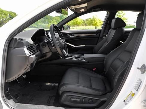 Used 2019 Honda Accord Sport image 5