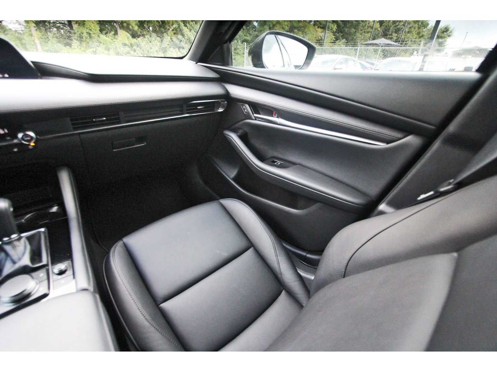 Used 2024 MAZDA MAZDA3 s FWD image 8