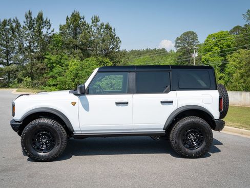 New 2026 Ford Bronco Badlands w/ Sasquatch Package AWD/4WD image 12