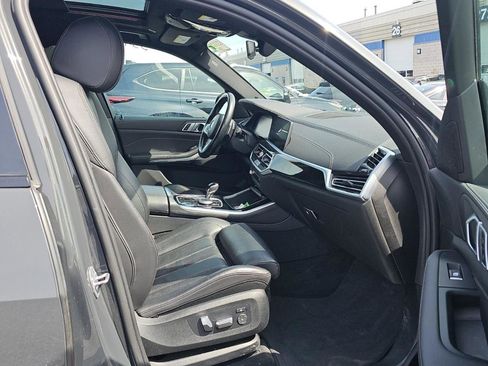 Used 2022 BMW X5 xDrive40i w/ Premium Essential Package image 17