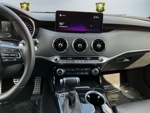 Used 2022 Kia Stinger GT-Line w/ Sun & Sound Package RWD image 13