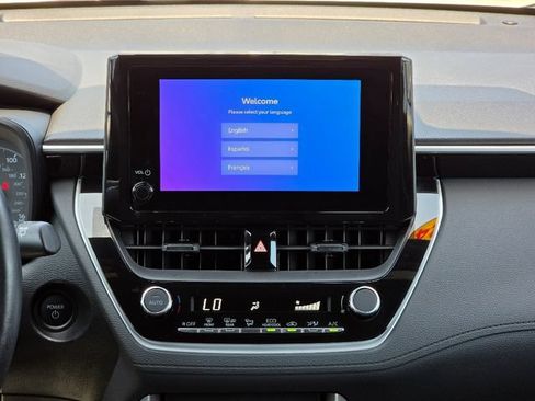 Used 2024 Toyota Corolla Cross AWD Hybrid w/ Moonroof Package image 27