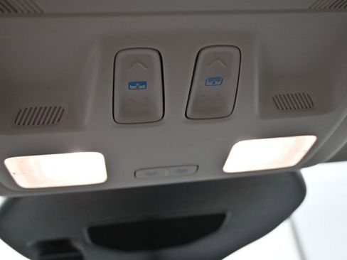 New 2025 Ford Escape SE image 27