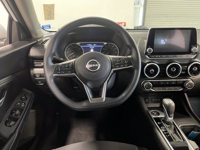 Used 2025 Nissan Sentra SV FWD image 22