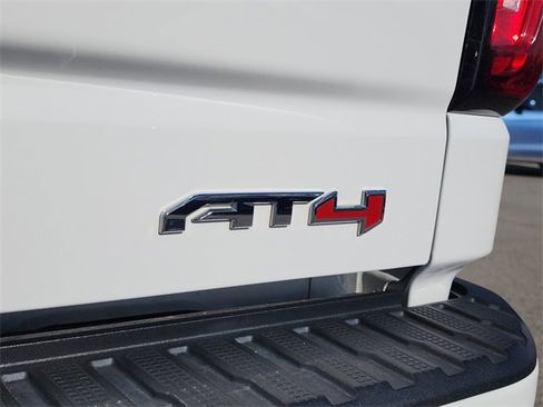 Used 2023 GMC Sierra 1500 AT4 w/ AT4 Premium Package image 5