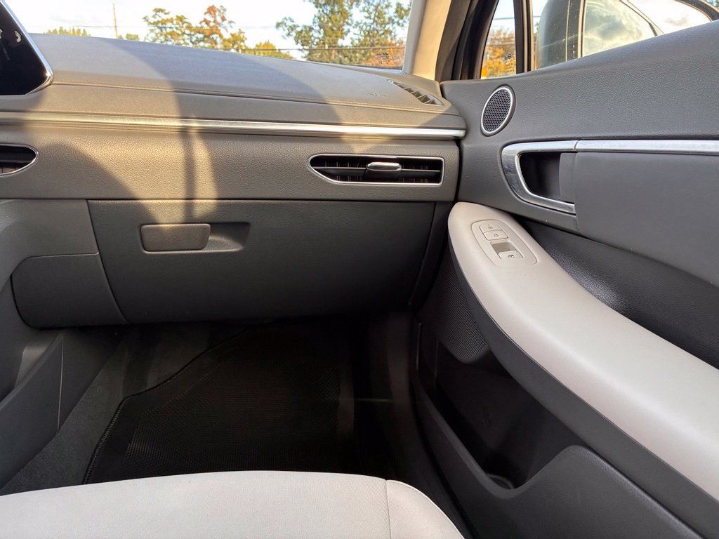 Used 2023 Hyundai Sonata SEL FWD image 40
