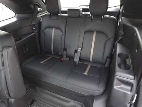 Used 2024 MAZDA CX-90 3.3 Turbo w/ Premium Plus Pkg image 36