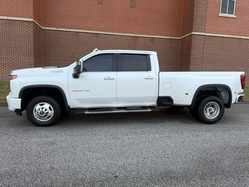 Used 2021 Chevrolet Silverado 3500 High Country image 8