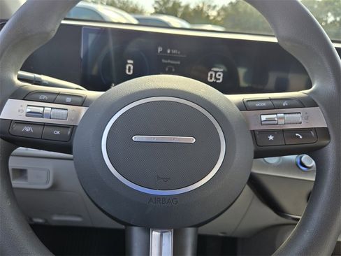 Certified 2024 Hyundai Kona SE image 27