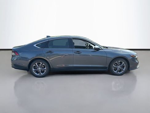 Used 2024 Honda Accord EX image 4