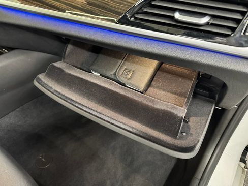 Used 2019 BMW 530e RWD image 28