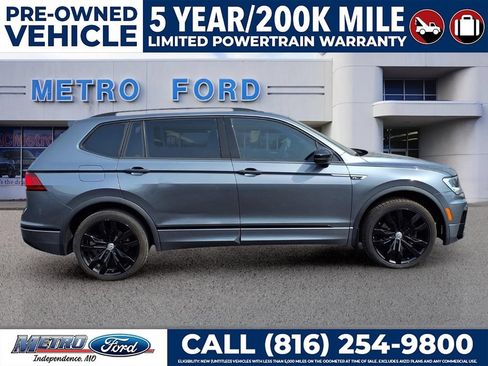 Used 2020 Volkswagen Tiguan SE R-Line FWD image 2