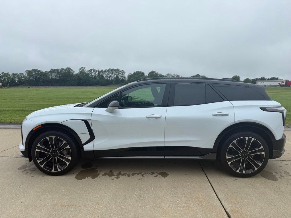 Used 2026 Chevrolet Blazer EV SS AWD/4WD image 10