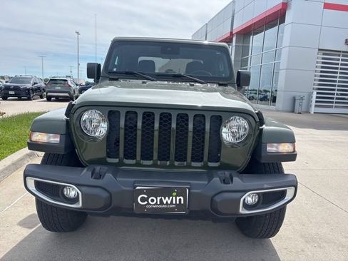 Used 2022 Jeep Gladiator Sport AWD/4WD image 10