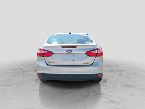 Used 2014 Ford Focus SE FWD image 7