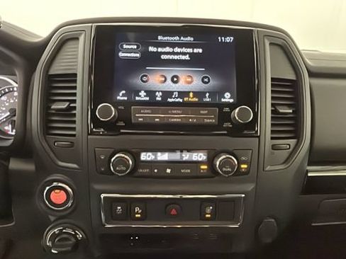 Used 2022 Nissan Titan SV w/ SV Convenience Package AWD/4WD image 24