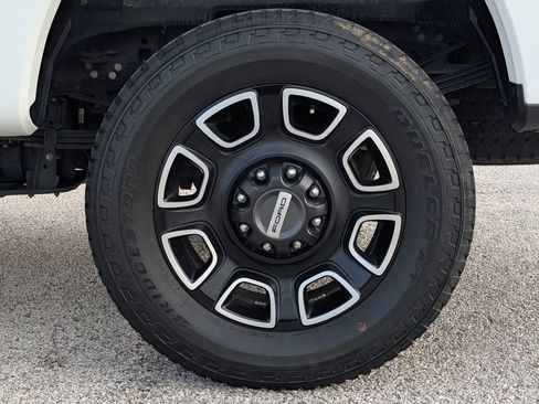 Certified 2024 Ford F250 Platinum AWD/4WD image 24