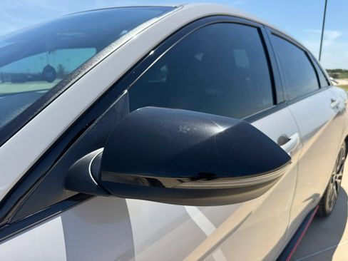 Used 2022 Hyundai Elantra N FWD image 15