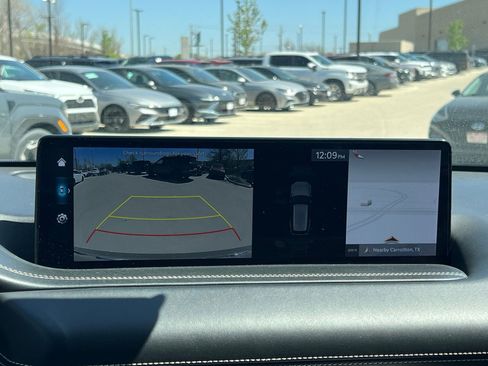 Used 2024 Genesis GV80 2.5T image 32