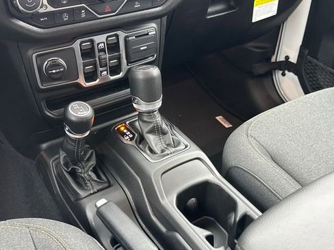 New 2026 Jeep Gladiator Sport image 12