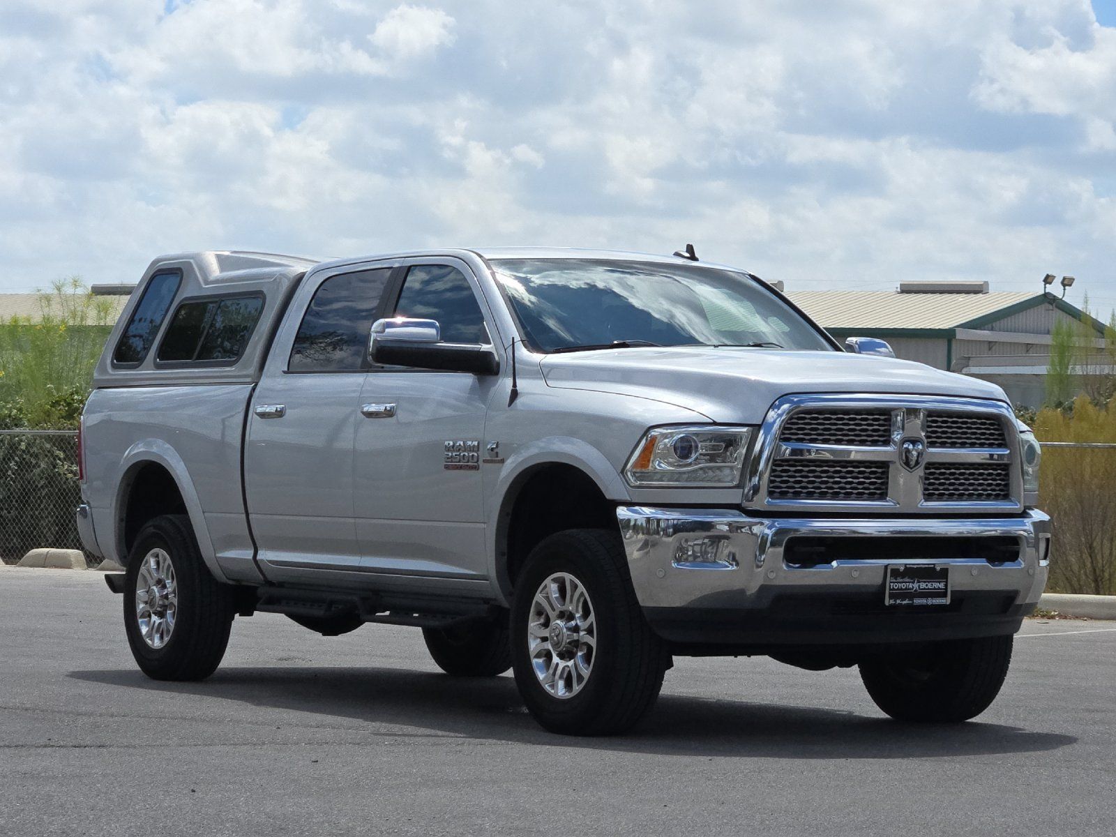 Used 2017 RAM 2500 Laramie AWD/4WD image 7