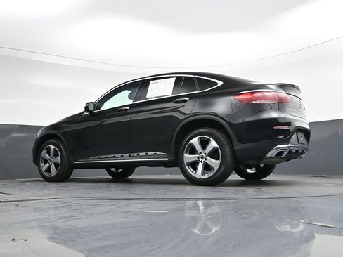 Used 2022 Mercedes-Benz GLC 300 4MATIC Coupe image 36