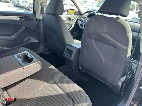 Used 2018 Volkswagen Passat 2.0T S image 32