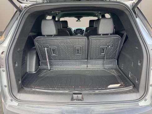 Used 2023 Chevrolet Traverse LT w/ LPO, Floor Liner Package AWD/4WD image 17