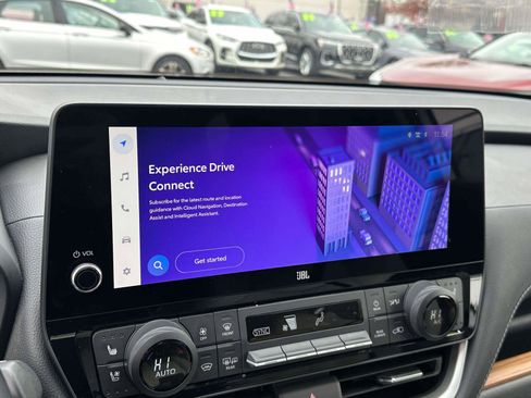 Used 2024 Toyota Grand Highlander AWD image 27