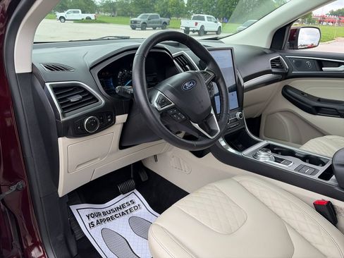 Used 2024 Ford Edge Titanium AWD/4WD image 13