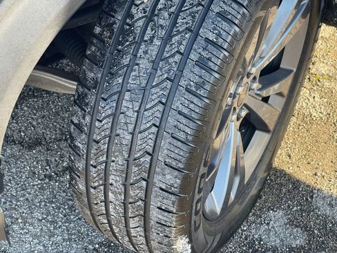 Used 2023 Ford Explorer XLT w/ Equipment Group 202A image 26