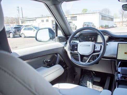 New 2026 Land Rover Range Rover Sport SE AWD/4WD image 18