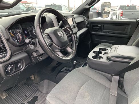 Used 2022 RAM 4500 Tradesman w/ Chrome Appearance Group image 21